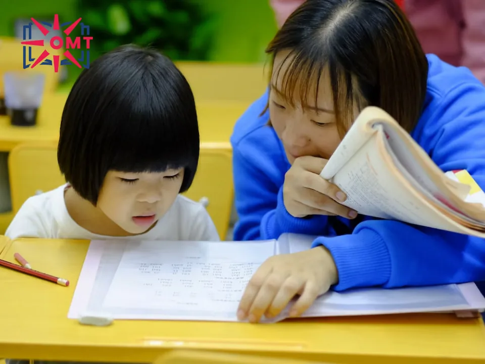 gia-su-lop-1-va-nhung-dieu-phu-huynh-can-biet-khi-thue-gia-su#