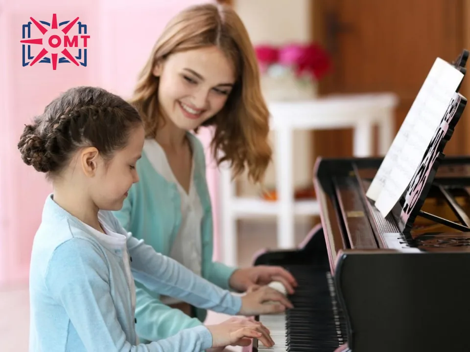 gia-su-piano-uy-tin-chuyen-nghiep-tai-trung-tam-gia-su-ong-mat-troi