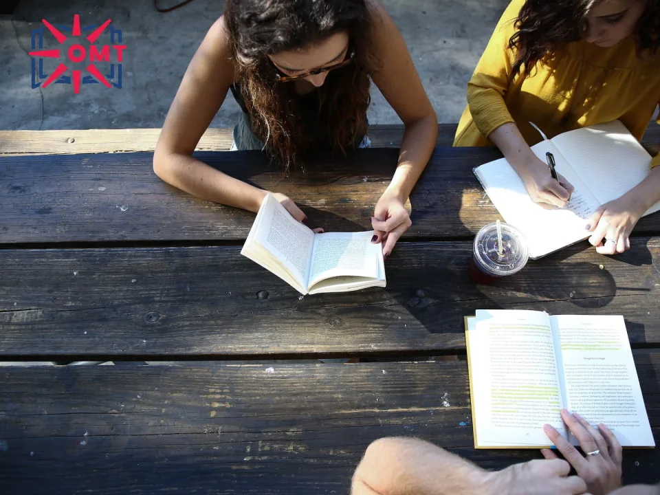 tham-gia-khoa-hoc-toefl-cung-gia-su-de-duoc-huong-dan-va-tu-van-boi-cac-gia-su-co-kinh-nghiem