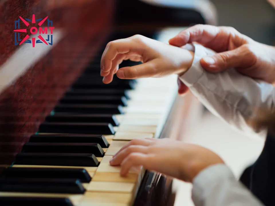 tim-kiem-gia-su-de-duoc-huong-dan-hoc-piano-chuyen-nghiep